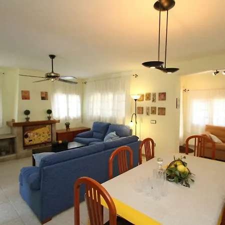 Arenda Casa Bedoll 1